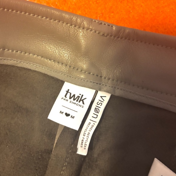 Charcoal grey cropped faux-leather pants NWT - Picture 7 of 10